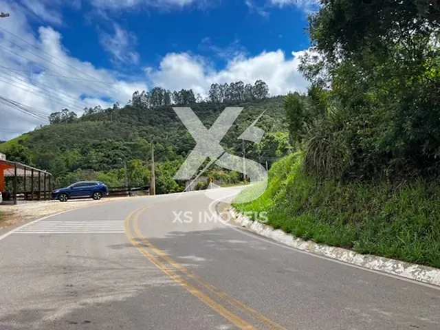 Galpão / Barracão com 1500m², à venda, no bairro Centro  em Tunas do Paraná