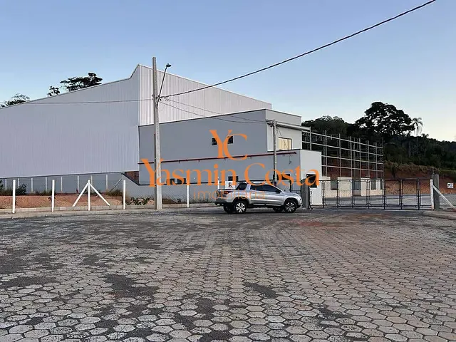Galpão / Barracão com 8840m², à venda ou para alugar, no bairro Água Comprida em Cambuí
