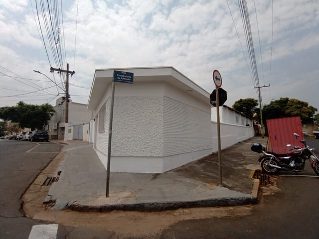 Galpão / Barracão com 442m², à venda, no bairro Centro em São João da Boa Vista