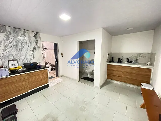 Galpão / Barracão com 360m², para alugar, no bairro Residencial União em São José dos Campos
