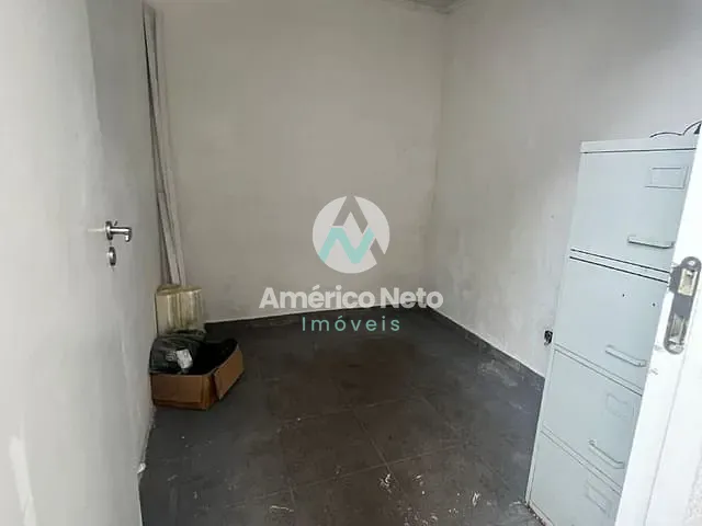 Galpão / Barracão com 250m², para alugar, no bairro Cerâmica em São Caetano do Sul