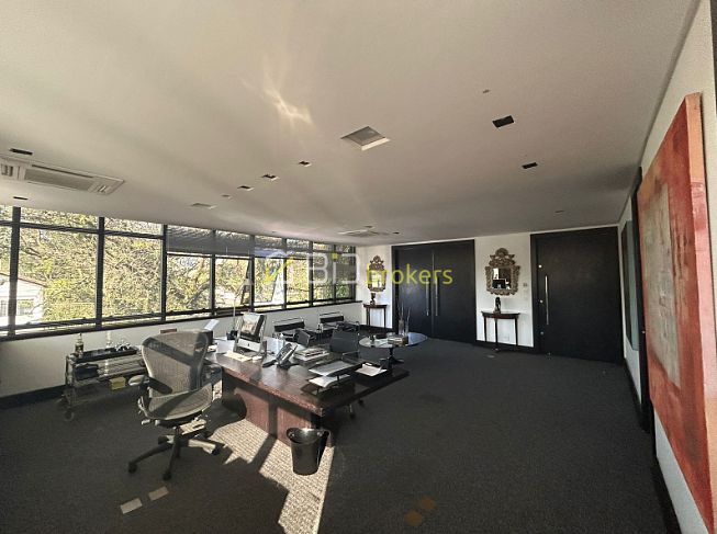 Prédio Inteiro à venda e aluguel, 650m² - Foto 2