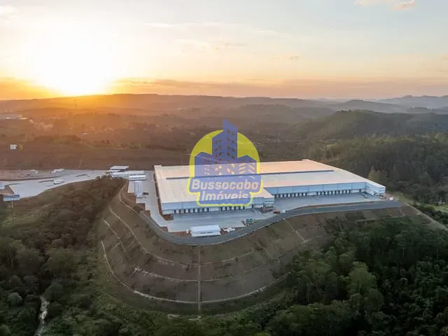 Galpão / Barracão com 6190m², para alugar, no bairro São Roque em São Roque