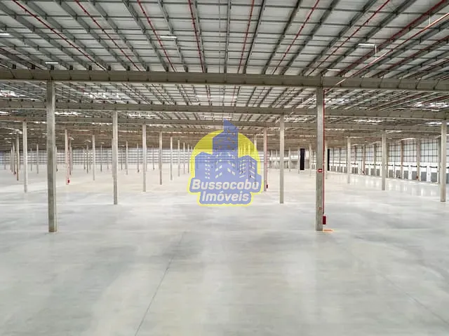 Galpão / Barracão com 6190m², para alugar, no bairro São Roque em São Roque