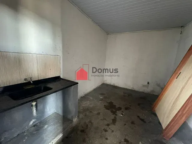 Galpão / Barracão com 500m², para alugar, no bairro Vila São Benedito em Pindamonhangaba