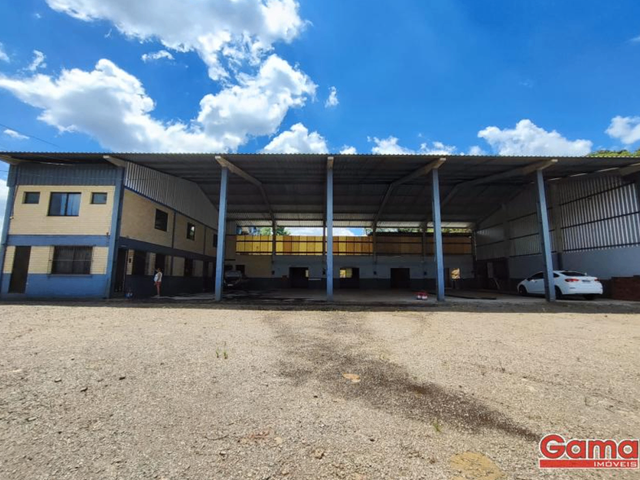Galpão / Barracão com 2752m², para alugar, no bairro Industrial em Nova Araçá