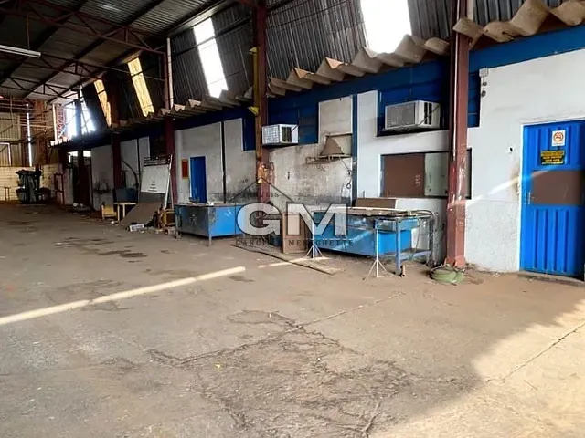 Galpão / Barracão com 7125m², à venda ou para alugar, no bairro Serrana em Serrana