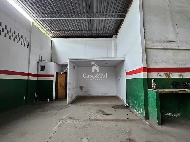 Galpão / Barracão à venda ou para alugar, no bairro Jardim José Bonifácio em São João de Meriti