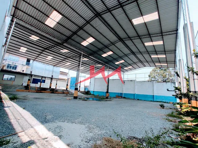 Galpão / Barracão com 2000m², à venda, no bairro Laranjal em São Gonçalo