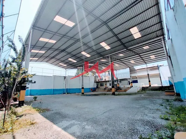 Galpão / Barracão com 2000m², à venda, no bairro Laranjal em São Gonçalo