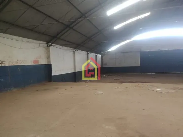 Galpão / Barracão com 2300m², para alugar, no bairro Nova Marabá em Marabá