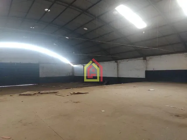 Galpão / Barracão com 2300m², para alugar, no bairro Nova Marabá em Marabá