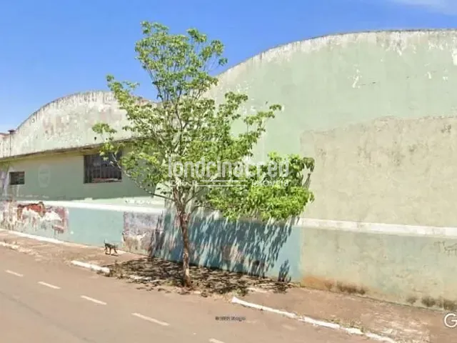 Galpão / Barracão com 1970m², à venda, no bairro Centro em Jataizinho