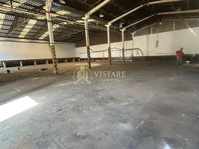 Galpão / Barracão com 900m², para alugar, no bairro Paulicéia em Piracicaba