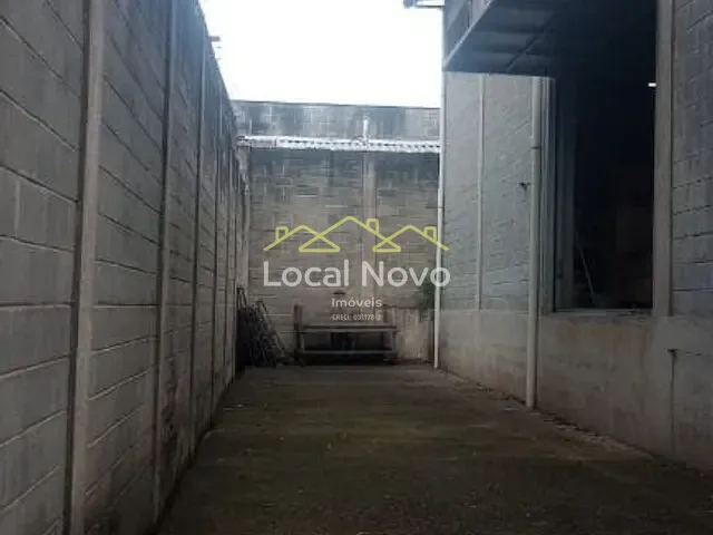 Galpão / Barracão com 20m², à venda, no bairro Água Chata em Guarulhos