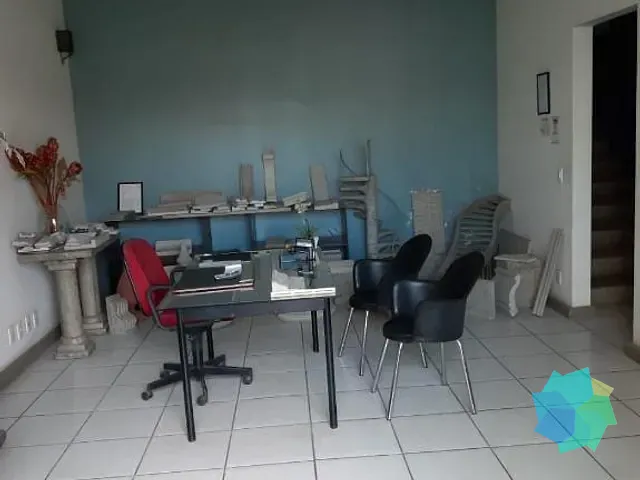 Galpão / Barracão com 890m², à venda, no bairro Jardim Marília em Salto