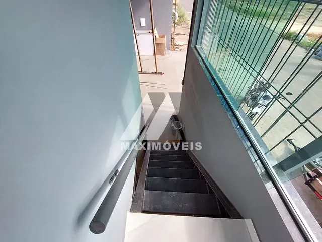 Galpão / Barracão com 275m² 2 quartos e 1 banheiro, à venda, no bairro Universitários em Araçuaí