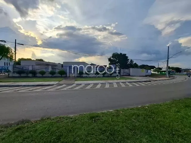 Galpão / Barracão para alugar, no bairro Parque Atheneu em Goiânia