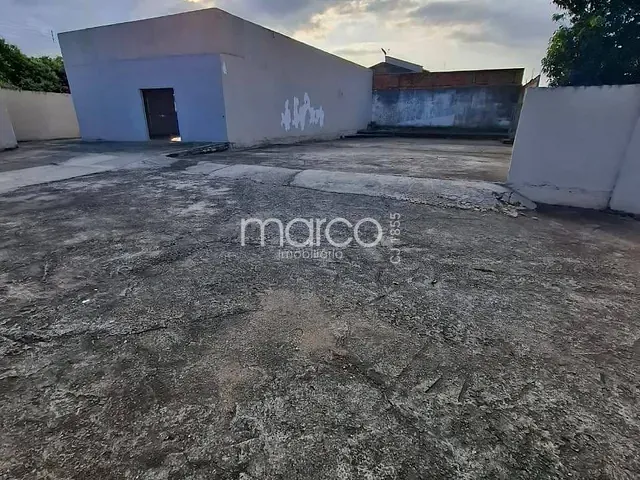 Galpão / Barracão para alugar, no bairro Parque Atheneu em Goiânia