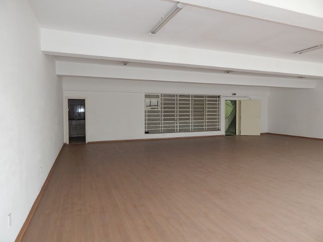 Loja com 140m², para alugar, no bairro Vila Buarque  em São Paulo