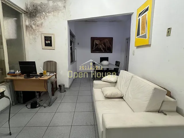 Galpão / Barracão à venda, no bairro Três Poços em Volta Redonda