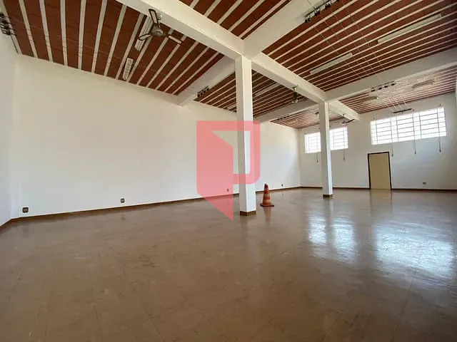 Galpão / Barracão com 250m², para alugar, no bairro Caiçara em Belo Horizonte