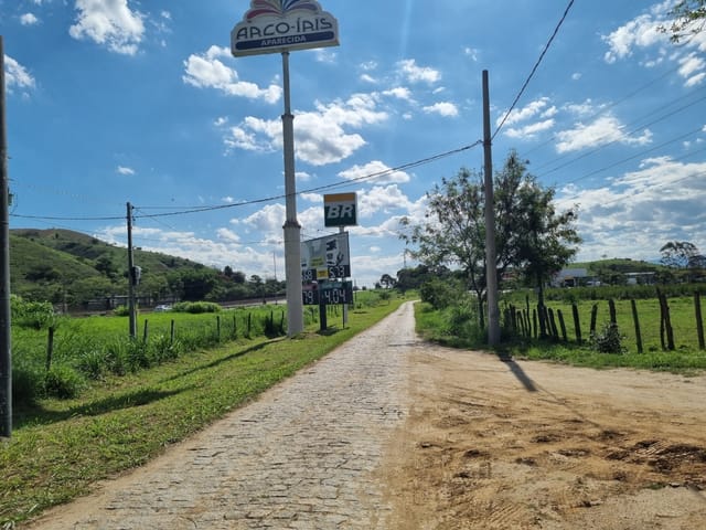 Galpão / Barracão com 3300m², para alugar, no bairro Aparecida em Aparecida