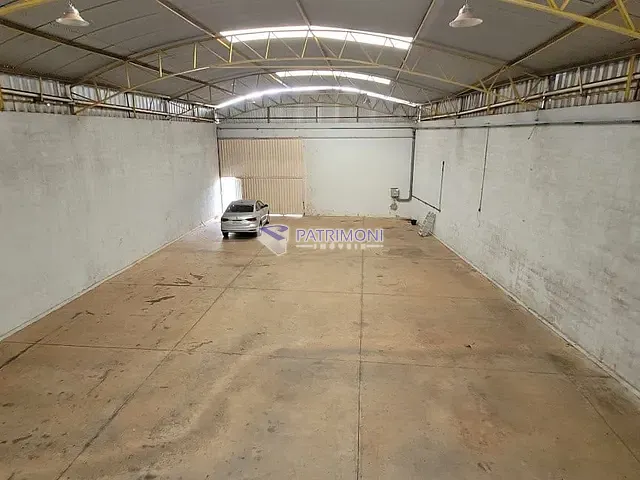 Galpão / Barracão com 360m², para alugar, no bairro Cidade Satélite em Juatuba