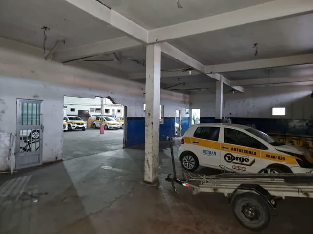 Galpão / Barracão com 600m², à venda, no bairro Senador Vasconcelos em Rio de Janeiro