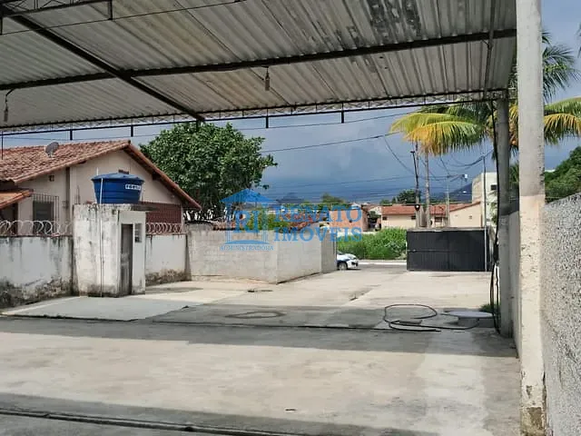 Conjunto comercial à venda, no bairro Centro em Maricá