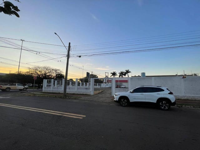 Galpão / Barracão com 5832m², à venda, no bairro Vila Progresso em Campo Grande