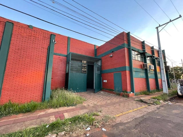 Foto do Galpão / Barracão - Imóvel Comercial à Venda – Excelente Localização | Quadra Inteira | Romeu Imóveis