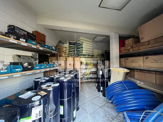 Galpão / Barracão com 250m², à venda, no bairro Vila Cardia em Bauru