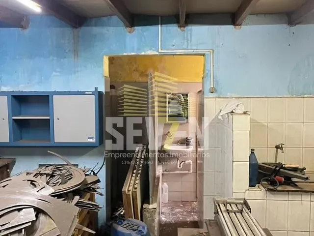 Galpão / Barracão com 250m², à venda, no bairro Vila Cardia em Bauru