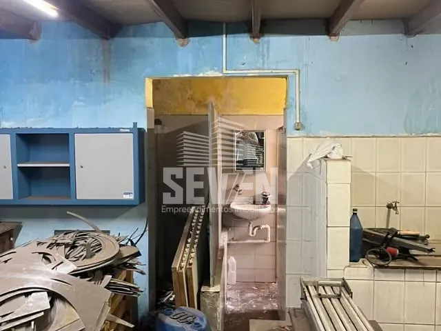Galpão / Barracão com 250m², à venda, no bairro Vila Cardia em Bauru