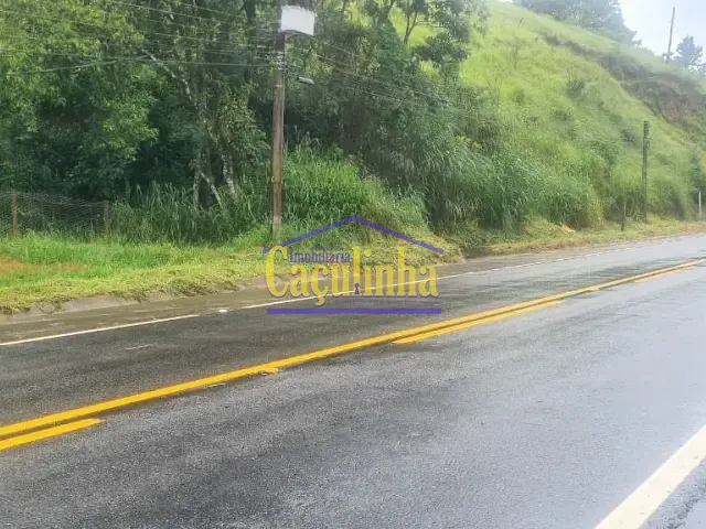 Galpão / Barracão com 610m², para alugar, no bairro Centro em Valença