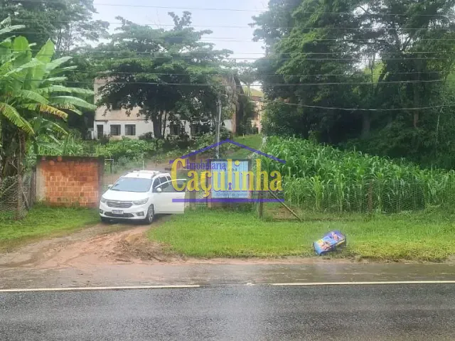 Galpão / Barracão com 610m², para alugar, no bairro Centro em Valença