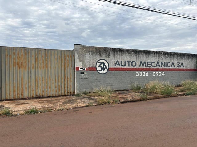Galpão / Barracão com 1000m², para alugar, no bairro Indústrias Leves em Londrina