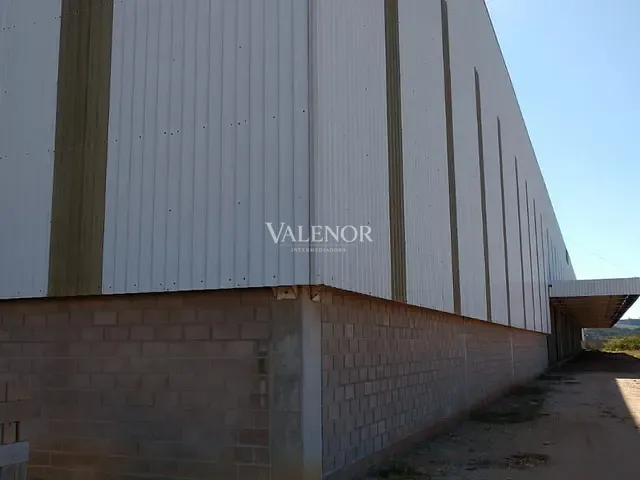 Galpão / Barracão com 30000m², para alugar, no bairro Aglomeração Urbana de Jundiaí em Cabreúva