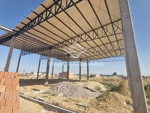 Galpão / Barracão com 450m², para alugar, no bairro JARDIM DAS ROSAS em Sinop