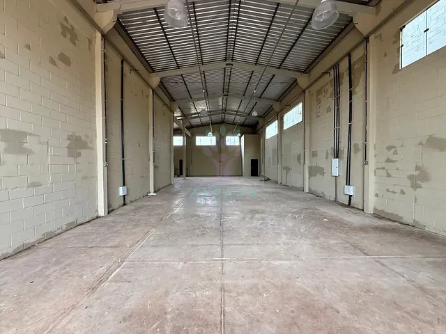 Galpão / Barracão com 480m², para alugar, no bairro Panorama em Campo Grande