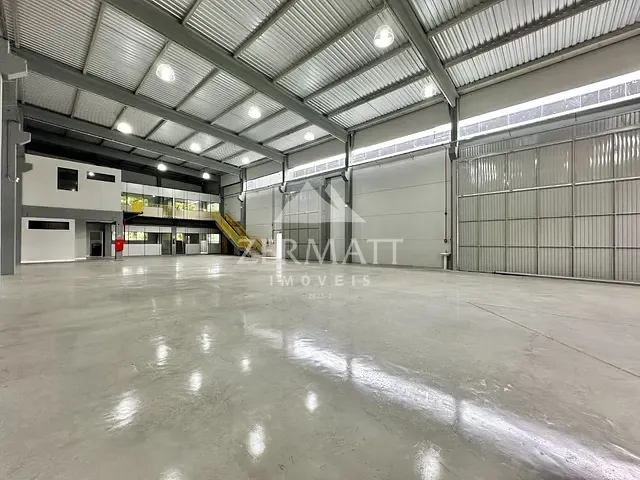 Galpão / Barracão com 2800m², à venda, no bairro Vila Formosa em Blumenau