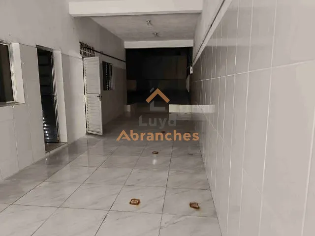 Ponto com 250m², para alugar, no bairro Paraíso (Polvilho) em Cajamar