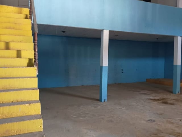 Galpão / Barracão com 300m², à venda, no bairro Sol e Mar em Macaé