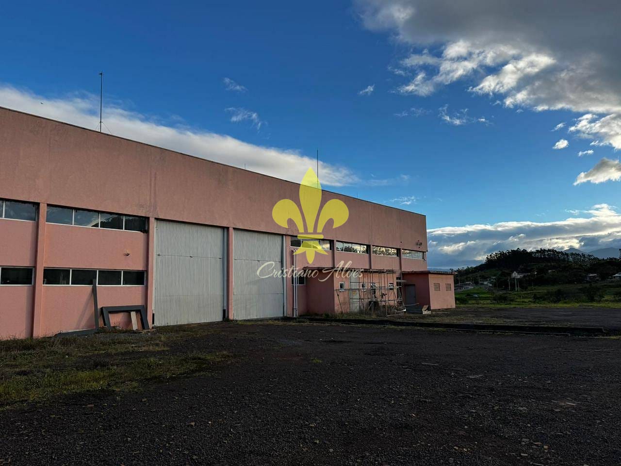Depósito-Galpão-Armazém para alugar, 500m² - Foto 1