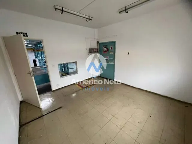 Galpão / Barracão com 1300m², à venda ou para alugar, no bairro Prosperidade em São Caetano do Sul