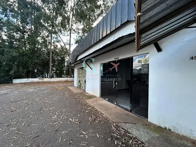 Galpão / Barracão com 800m², à venda ou para alugar, no bairro centro  em Xanxerê
