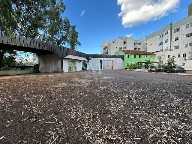 Galpão / Barracão com 800m², à venda ou para alugar, no bairro centro  em Xanxerê