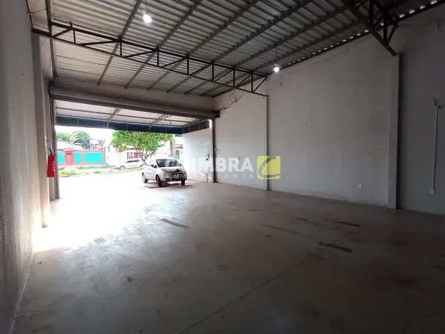 Galpão / Barracão com 180m², para alugar, no bairro Interventoria em Santarém