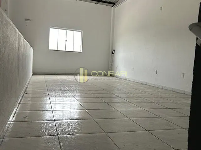 Galpão / Barracão para alugar, no bairro Morretes em Itapema